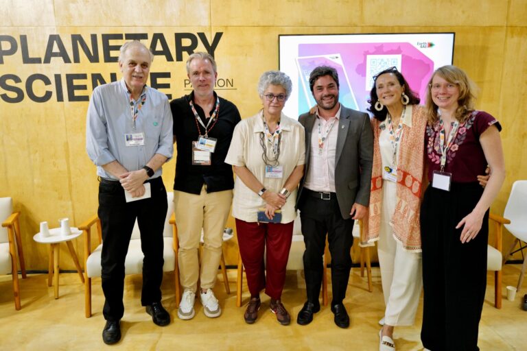 8 Earth4All – Social Tension